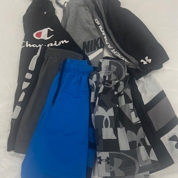 Boy's Bundle - Sz Small- Nike Under Armour Champion - Shorts Sweats Shirt